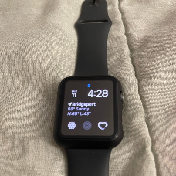 Apple Watch Series 3 - Picture 1 of 4